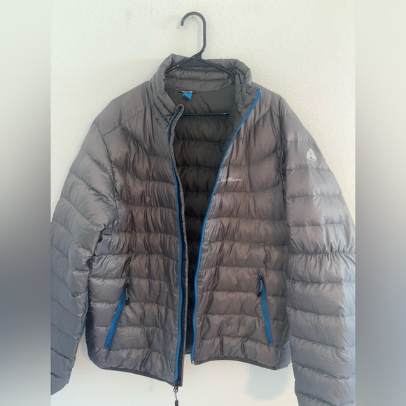 Eddie Bauer First Ascent Men's Lightweight Puffer Jacket - Picture 4 of 10
